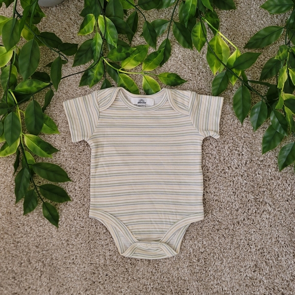Baby Boy Light Neutral Striped Onesie (0-3 Months) - Picture 1 of 3